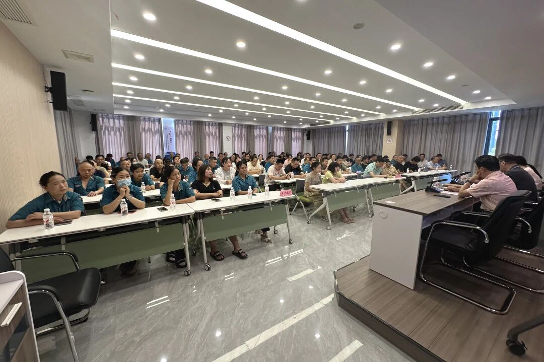 Changshu polyester tenuit tertium et quartus membrum repraesentativum et employee repraesentativa conferentiarum commercia unionem